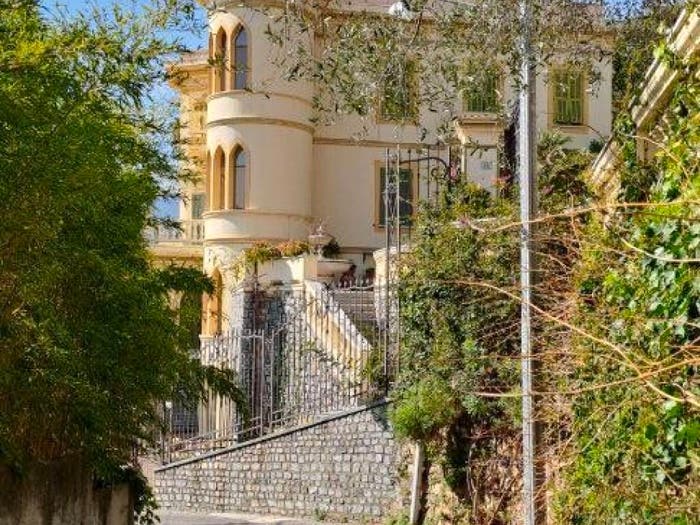 Casa trilocale in vendita in Collina Centrale Parco Fuor del Vento, Alassio