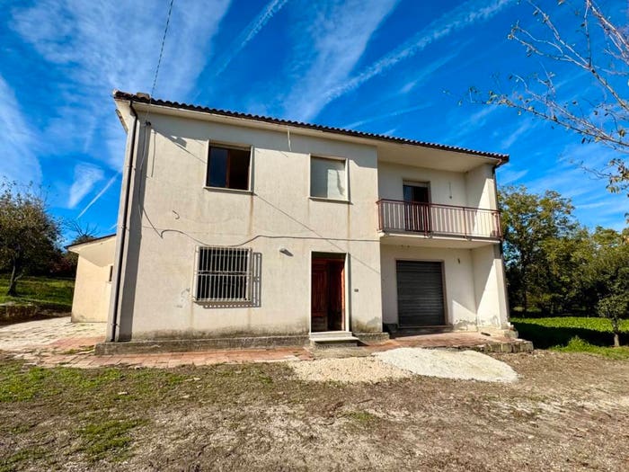 Casa con 5 locali in vendita in CONTRADA TORANO, Fontanarosa