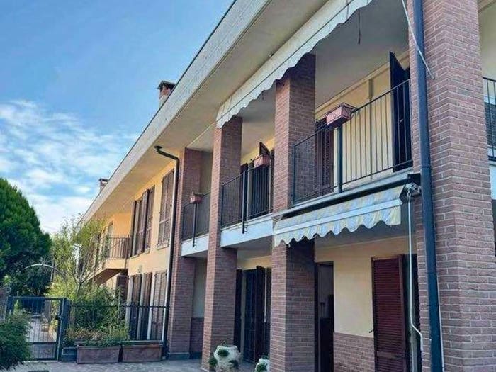 Casa con 6 locali in vendita in Via Cascina Sofia, Centro, Bernareggio