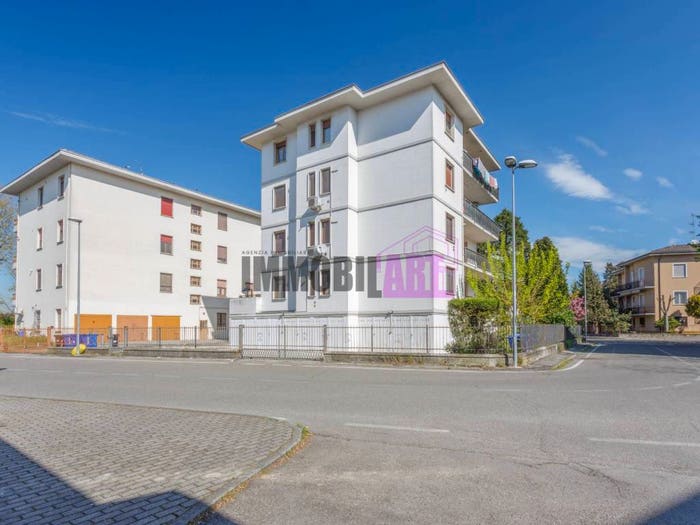 Appartamento trilocale in vendita in Via I Maggio, Centro, Colorno