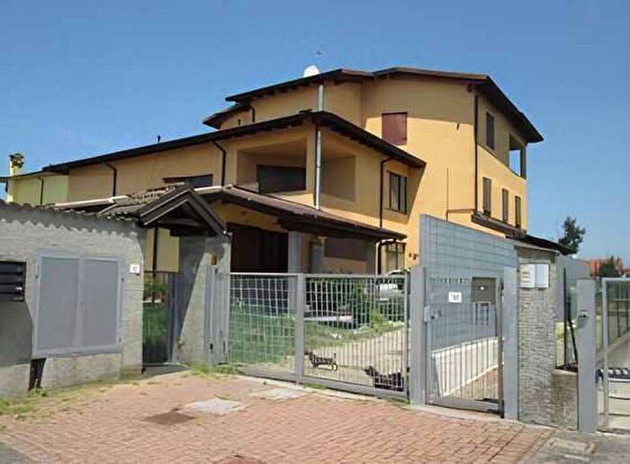 Appartamento trilocale in vendita in VIA CALAMANDREI, Zorlesco, Casalpusterlengo