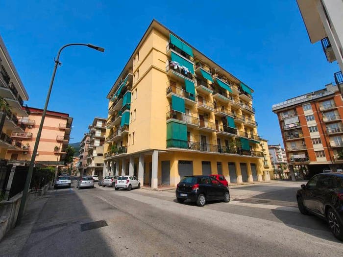 Appartamento con 5 locali in vendita in Via Clemente Tafuri, Centro, Cava de' Tirreni
