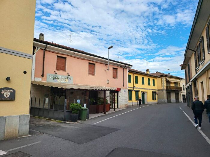 Appartamento con 6 locali in vendita in Via Costa, Centro, Codogno
