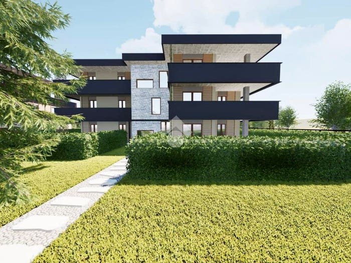 Appartamento con 5 locali in vendita in Via Lago San Michele, Ivrea