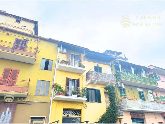 Appartamento trilocale in vendita in Viale Luigi Greco, Cretone, Palombara Sabina