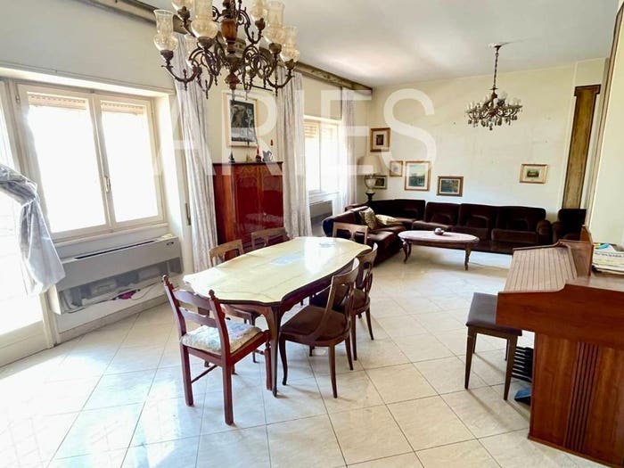Casa quadrilocale in vendita in Viale delle Repubbliche Marinare, Ostia Ponente, Roma