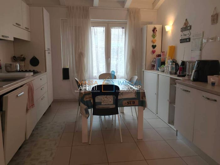 Appartamento con 5 locali in vendita in Via Adelina Zini, Marina di Massa Centro, Massa