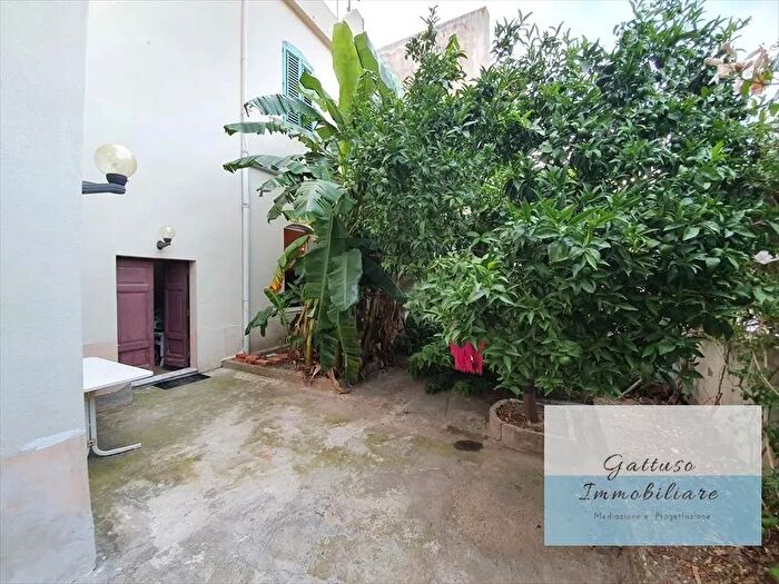 Appartamento con 5 locali in vendita in Via Dante, Reggio Calabria