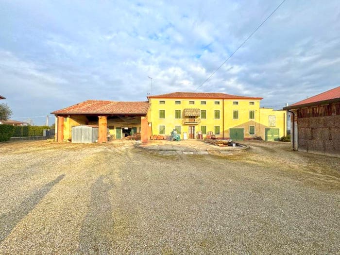 Casa con 6 locali in vendita in Via giuseppe verdi, Centro, San Giorgio in Bosco