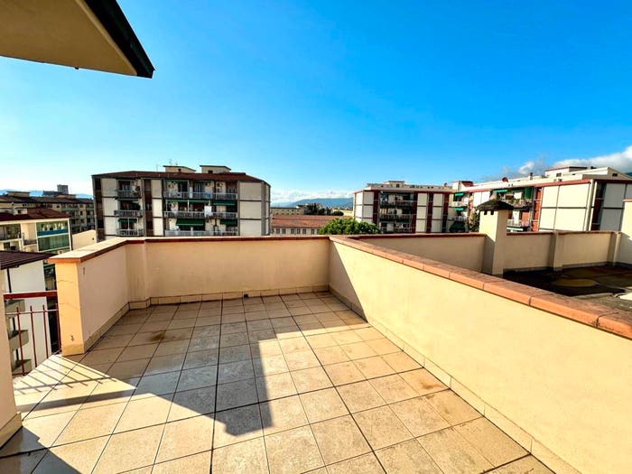 Appartamento quadrilocale in vendita in Largo Michele Liverani, Careggi Rifredi Dalmazia, Firenze