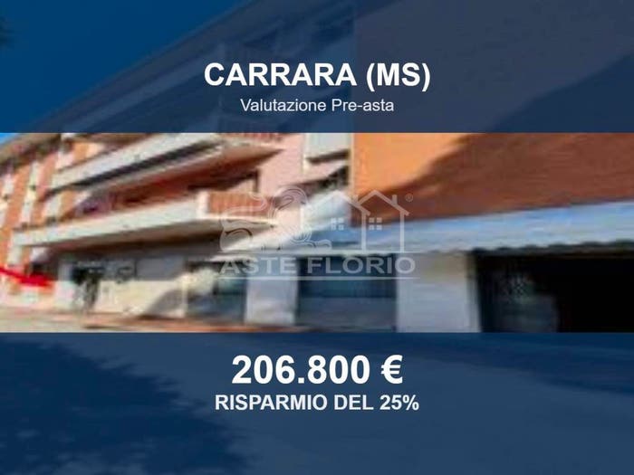 Appartamento con 6 locali in vendita in Via Bassagrande, Marina di Carrara, Carrara