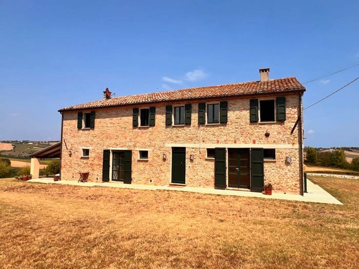 Casa con 6 locali in vendita in Strada Borgo Duca, Terre Roveresche