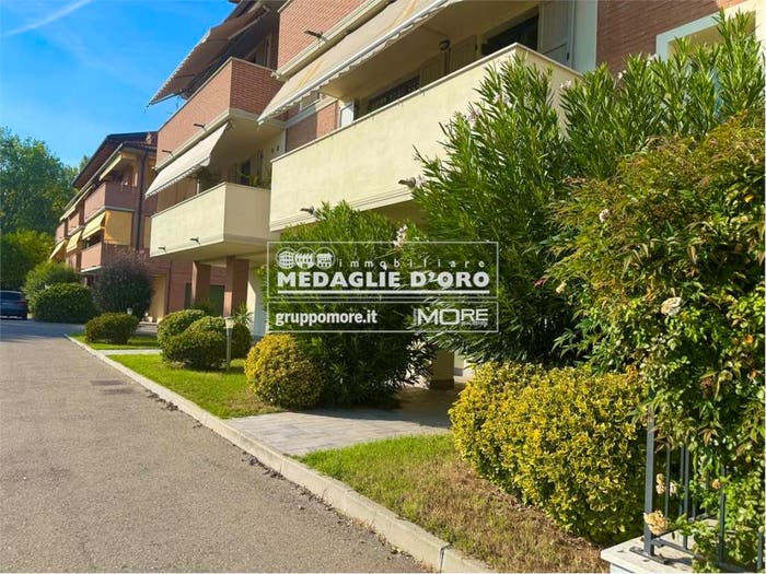 Appartamento quadrilocale in vendita in Via Zanfrognini, San Damaso, Modena