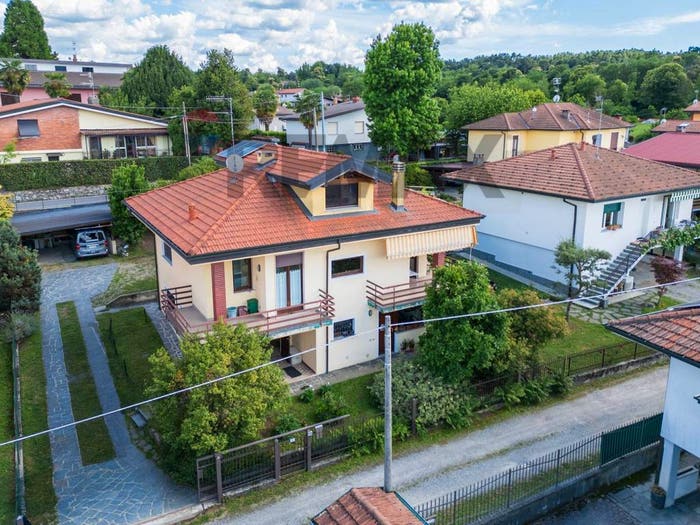 Casa quadrilocale in vendita in via xxv aprile, Centro, Taino