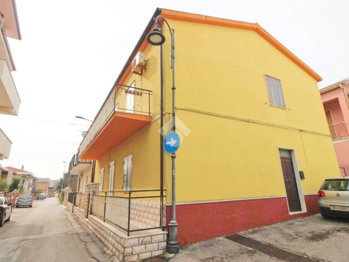 Casa trilocale in vendita in Via Risorgimento, Centro, Campomarino