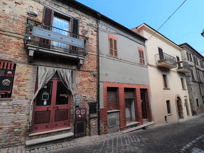 Case in Vendita e in Affitto - 2