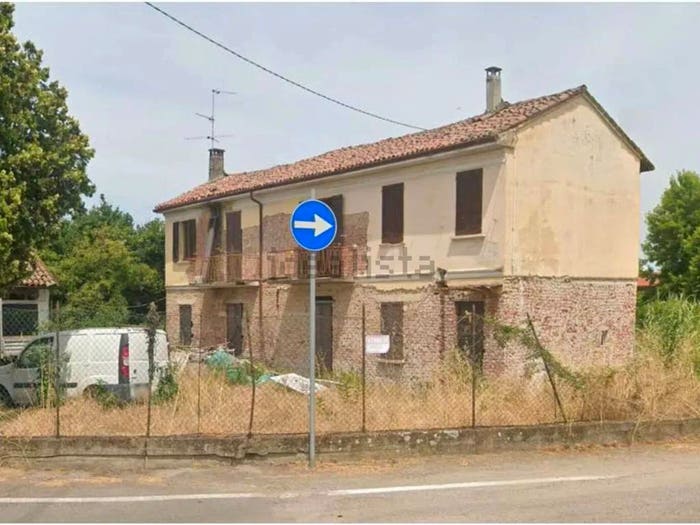 Casa con 6 locali in vendita in Via Carlo Albani, Centro, Gropello Cairoli