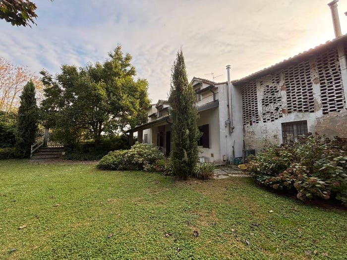 Casa con 6 locali in vendita in Via Roma, Centro, Maleo