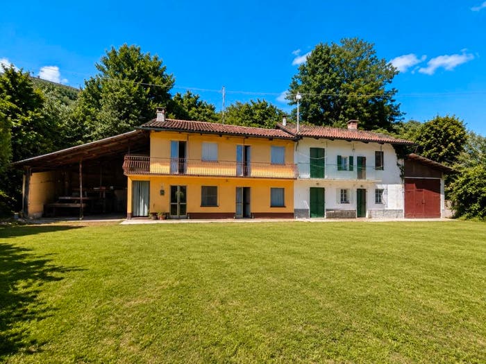 Casa con 6 locali in vendita in SP, Ceresole Alba