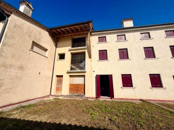 Casa trilocale in vendita in Via Croce, Crespano Del Grappa, Pieve del Grappa