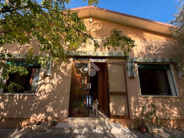 Casa con 6 locali in vendita in Via SCHIAVONESCA NUOVA, Centro, Volpago del Montello