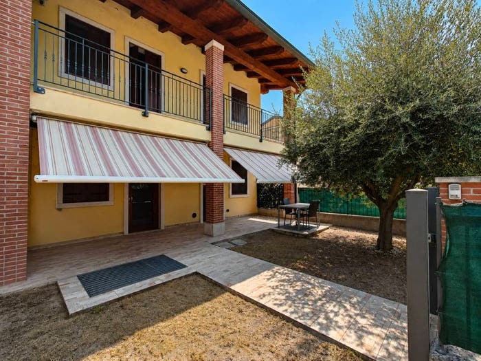 Casa con 6 locali in vendita in Via Vincenzo Ferrarin, San Martino Buon Albergo