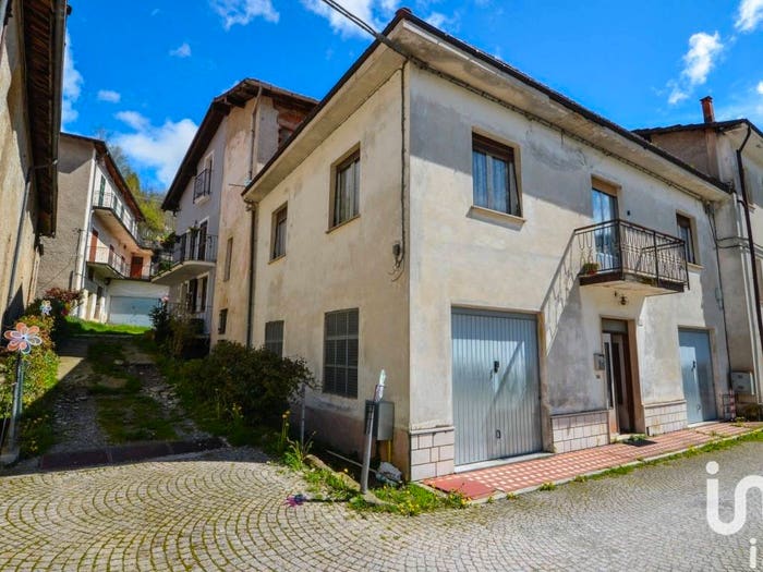 Casa con 5 locali in vendita in Borgata Valle, Valle, Murialdo