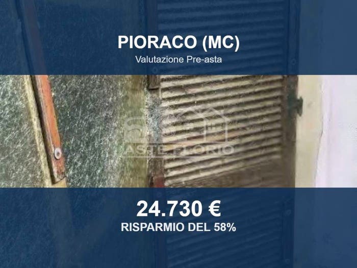 Appartamento quadrilocale in vendita in Via Antonio Gramsci, Centro, Pioraco