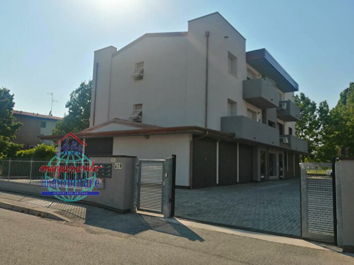 Appartamento monolocale in vendita in Via Monsignore V Gandolfi, Castello D'Argile