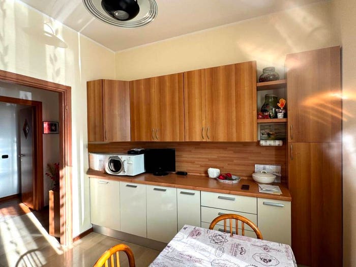Appartamento trilocale in vendita in Caleotto, Lecco