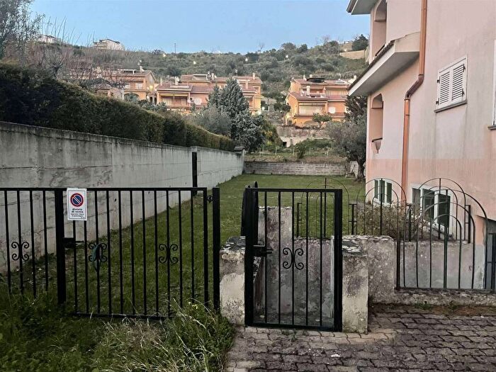 Appartamento con 5 locali in vendita in contrada botterio, Calalunga Pietragrande, Montauro
