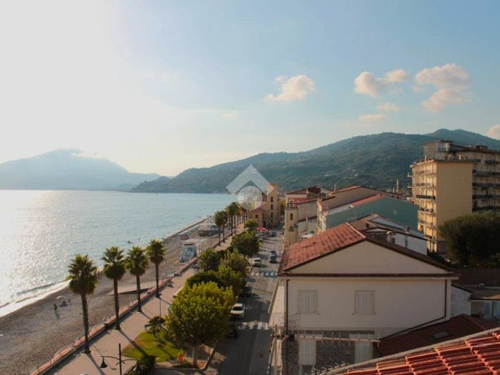 Casa bilocale in vendita in Via carlo pisacane, Villammare, Vibonati