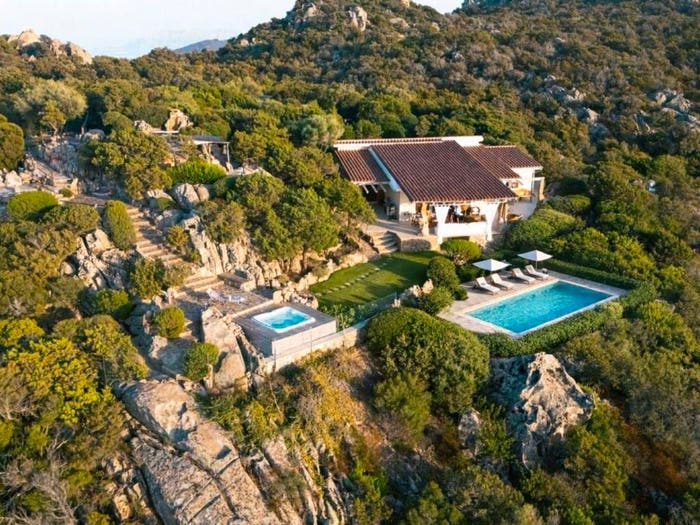 Casa quadrilocale in vendita in Porto Rotondo, Olbia