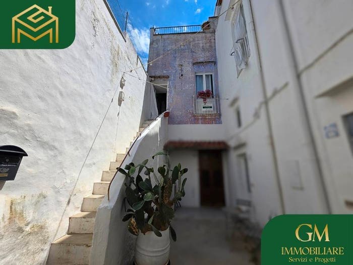 Casa quadrilocale in vendita in Via Immacolata, Centro, Matino