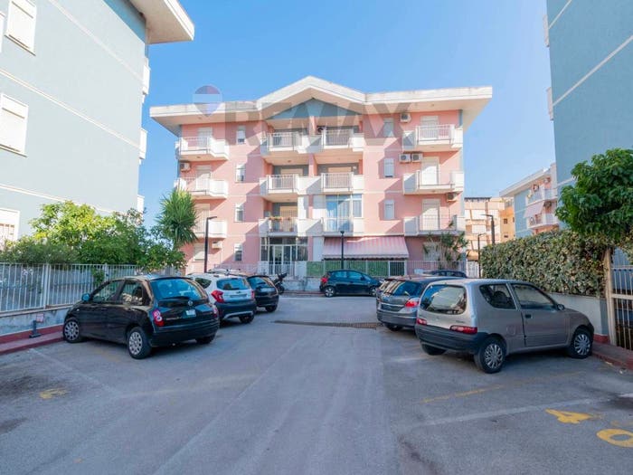 Appartamento con 5 locali in vendita in Via Varese, Villabate