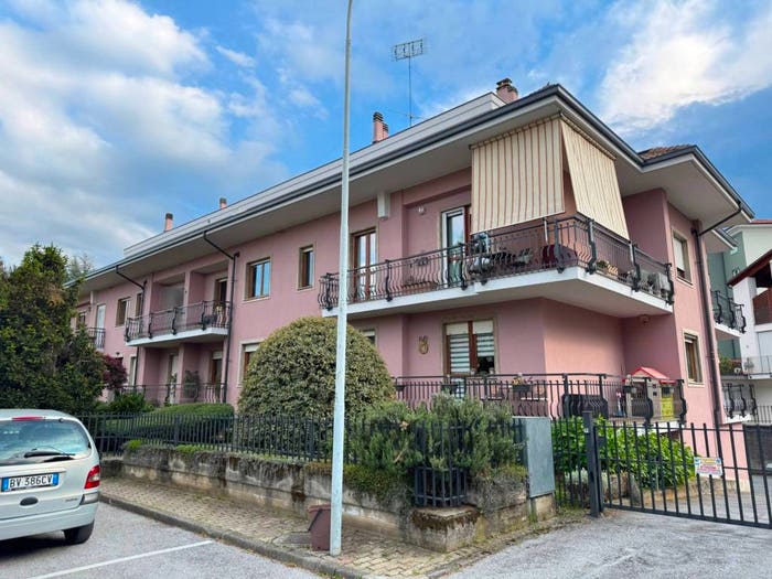 Casa quadrilocale in vendita in Centro, Borgo San Dalmazzo