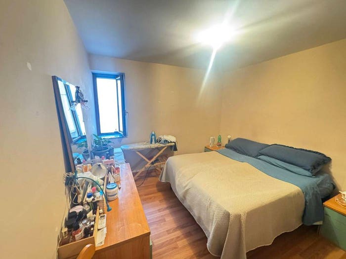 Appartamento trilocale in vendita in Via Oronzio Costa, Tribunali, Napoli