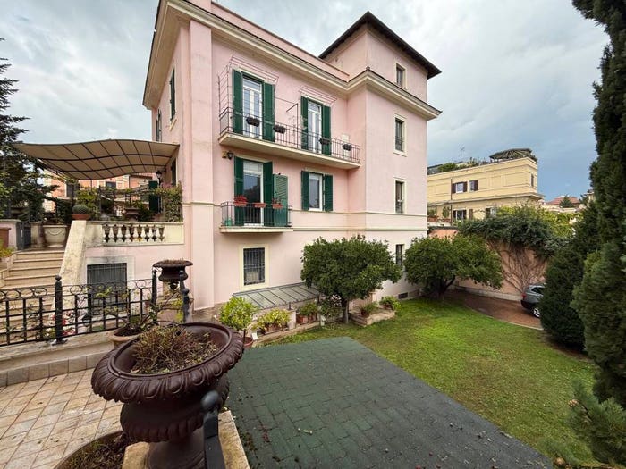 Appartamento con 5 locali in vendita in Via Alessandro Poerio, Monteverde Vecchio, Roma