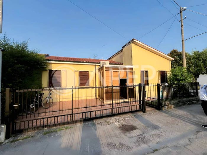 Appartamento trilocale in vendita in Via degli Arditi, Voltabarozzo, Padova