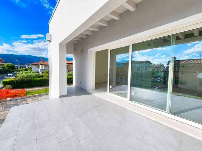 Appartamento quadrilocale in vendita in Via Ca' Baroncello, San Zeno San Giuseppe, Cassola