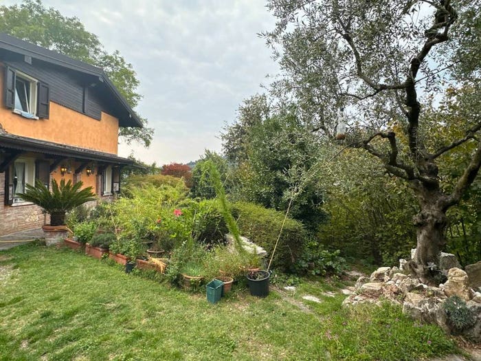 Casa bilocale in vendita in Via Campiani, Centro, Cellatica