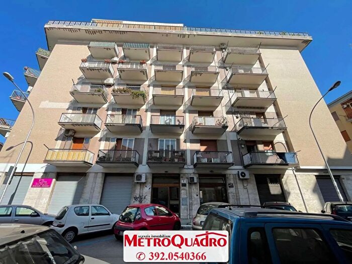 Appartamento quadrilocale in vendita in Via Salomone, Foggia