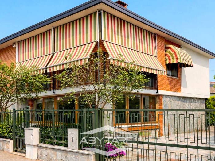 Casa con 6 locali in vendita in Via Fermi, Centro, La Loggia