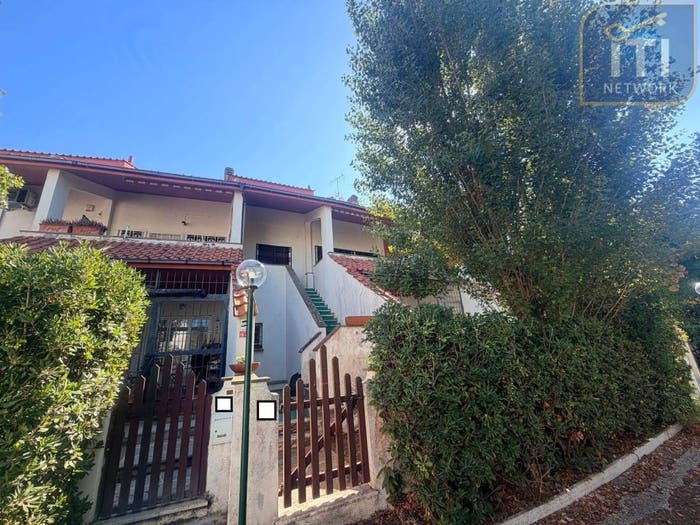 Casa trilocale in vendita in Via Dei Delfini, Lido dei Coralli Sabbiedoro, Ardea