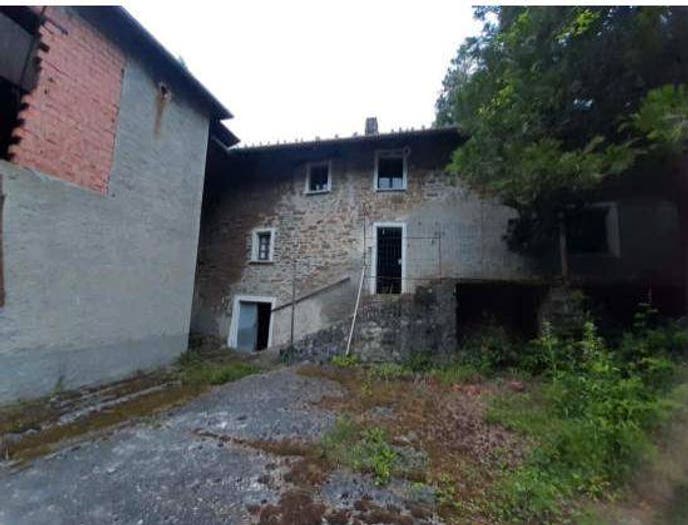 Casa con 6 locali in vendita in Regione Favato, Roccaverano