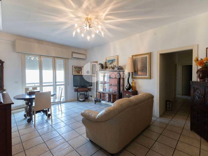 Appartamento trilocale in vendita in Via San Martino, Centro, Manerbio