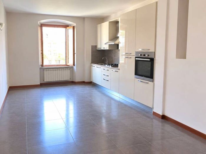 Appartamento trilocale in vendita in Via Ronchetti, Centro, Nembro