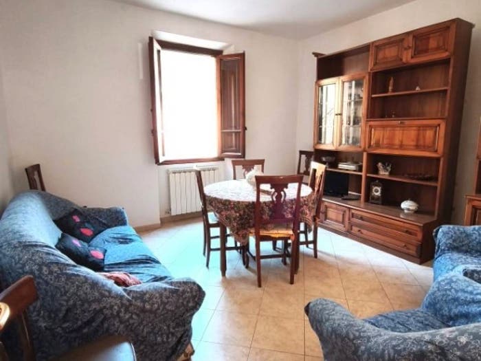 Casa con 6 locali in vendita in Via Giovanni Falcone, Centro, Bucine