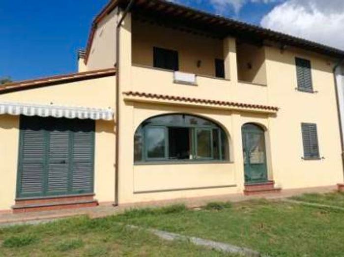 Casa con 6 locali in vendita in Via delle Cerbaie, Fucecchio