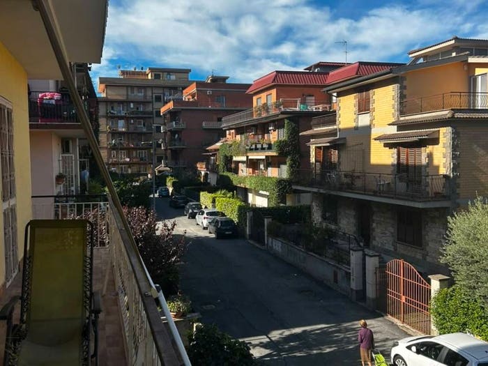 Appartamento quadrilocale in vendita in Via Carlo Erba, Borghesiana, Roma